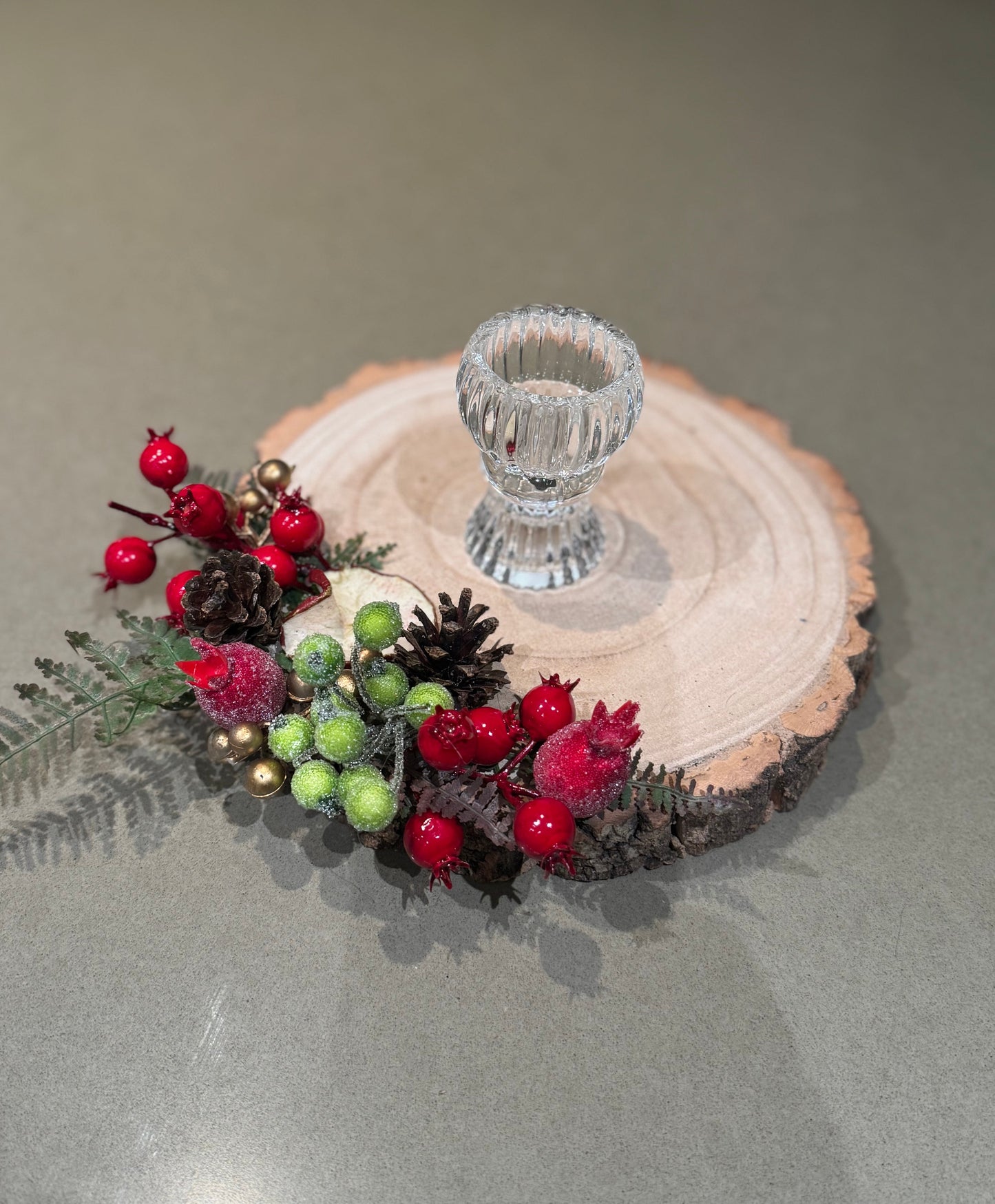 Medium festive Wood Log